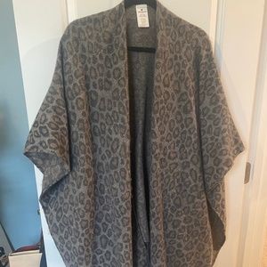 Leopard Print Poncho/Shawl - Woolrich - OSFA